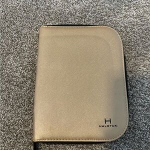 Gold Travel Makeup Brush & Jewelry Bag. NWOT